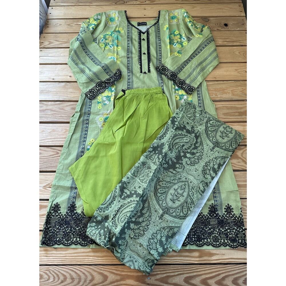 Sadabahar Abaya Dress with Pants and Wrap Size XL Women’s Green